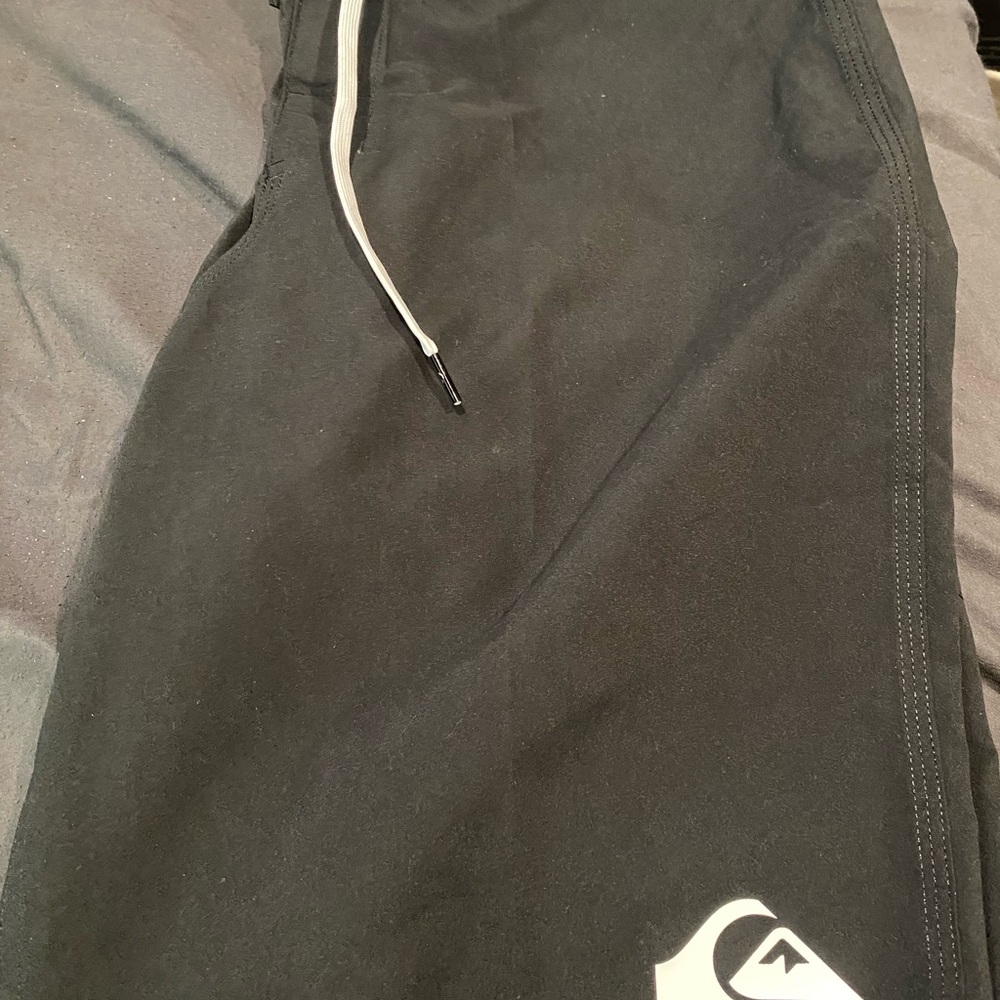 Quiksilver Men’s Boardshorts Size 36